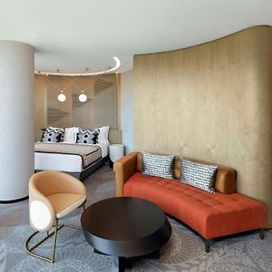 Club Suite